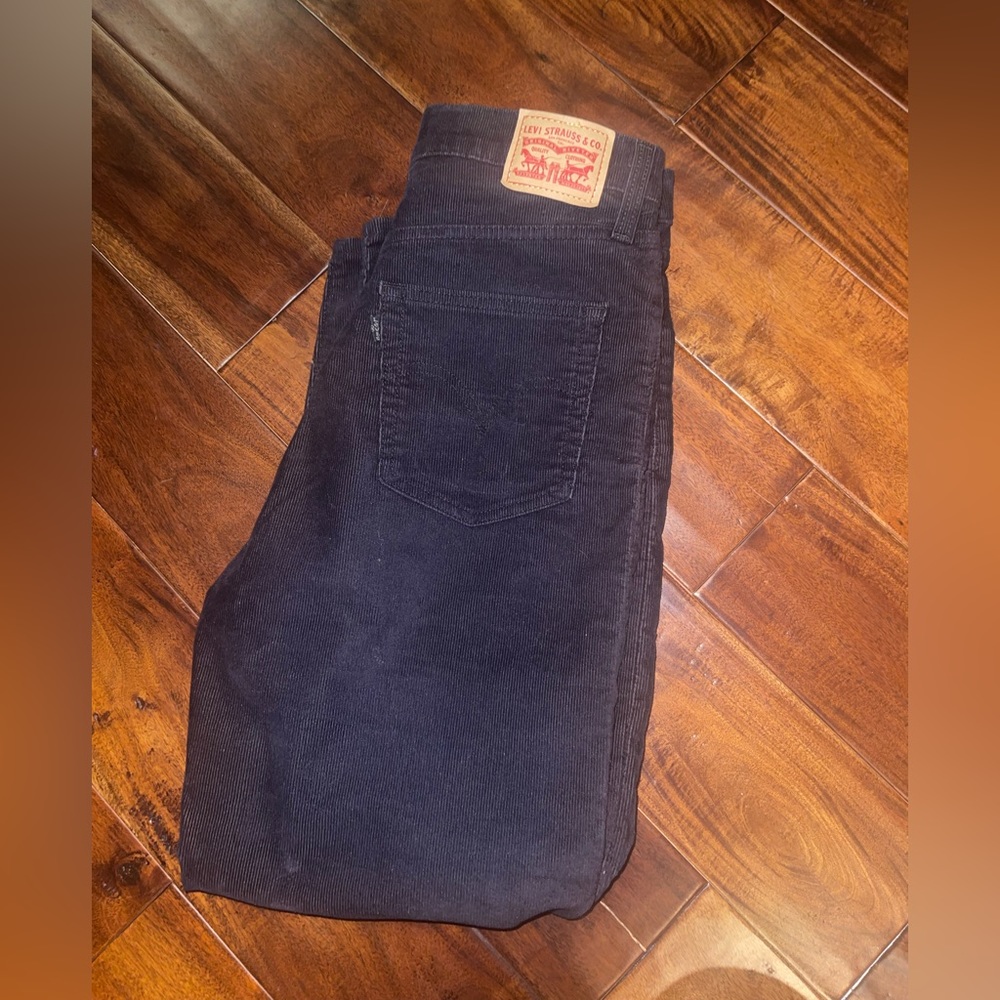 Levi’s Ribe Cage High Waisted Corduroy Pants